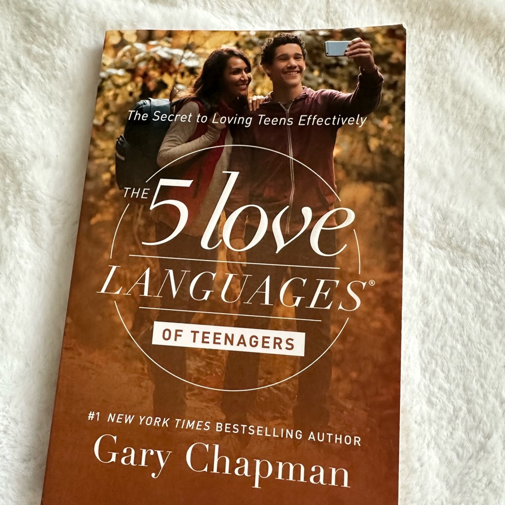 Book The 5 Love Languages of Teenagers
